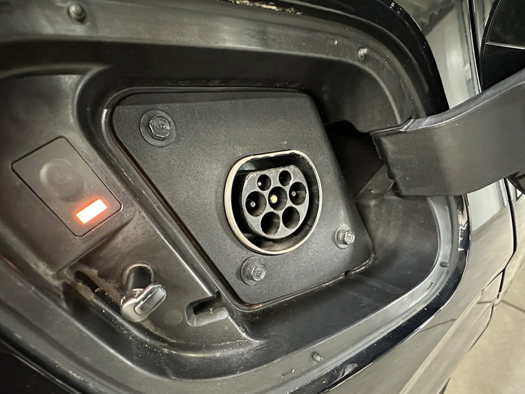 Vehicle Image 33