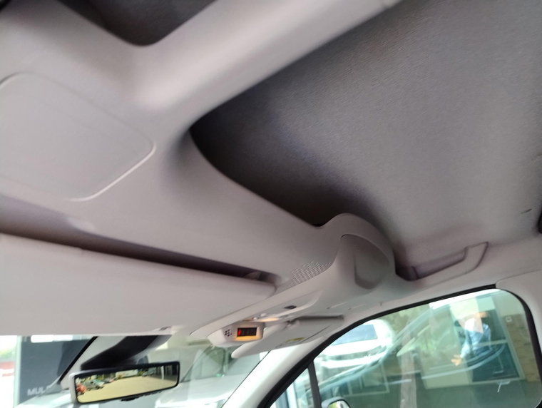 Vehicle Image 36