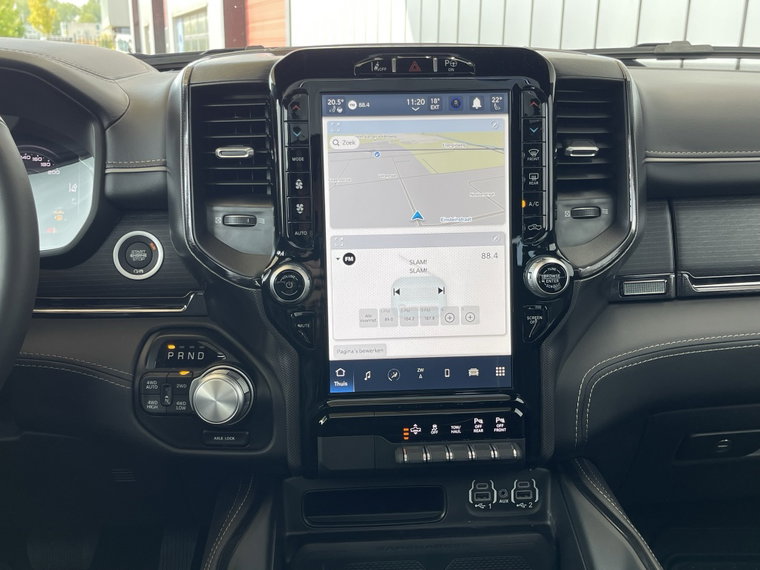 Vehicle Image 39
