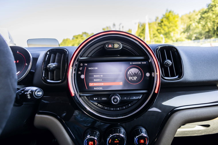 Vehicle Image 35