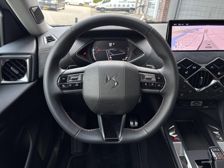 Vehicle Image 17