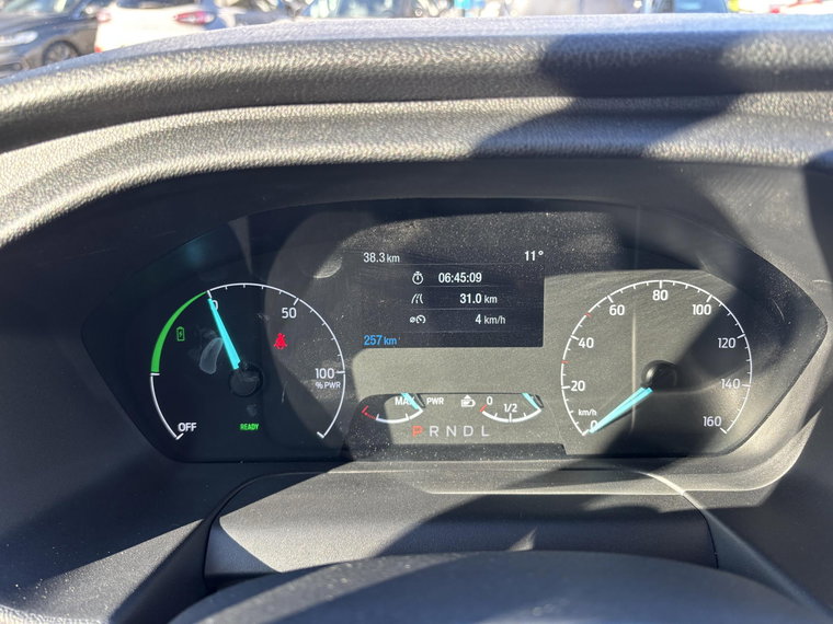 Vehicle Image 16