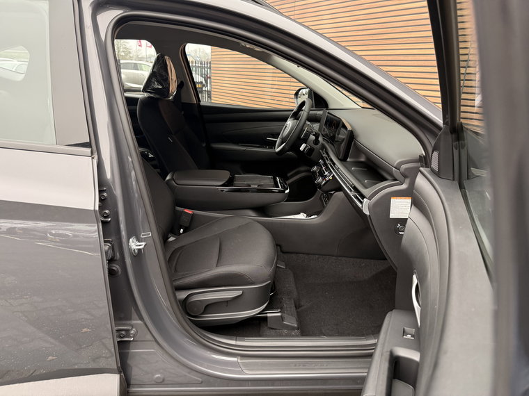 Vehicle Image 45