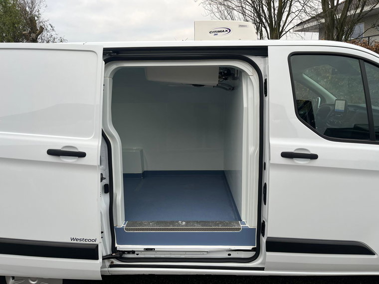 Vehicle Image 17