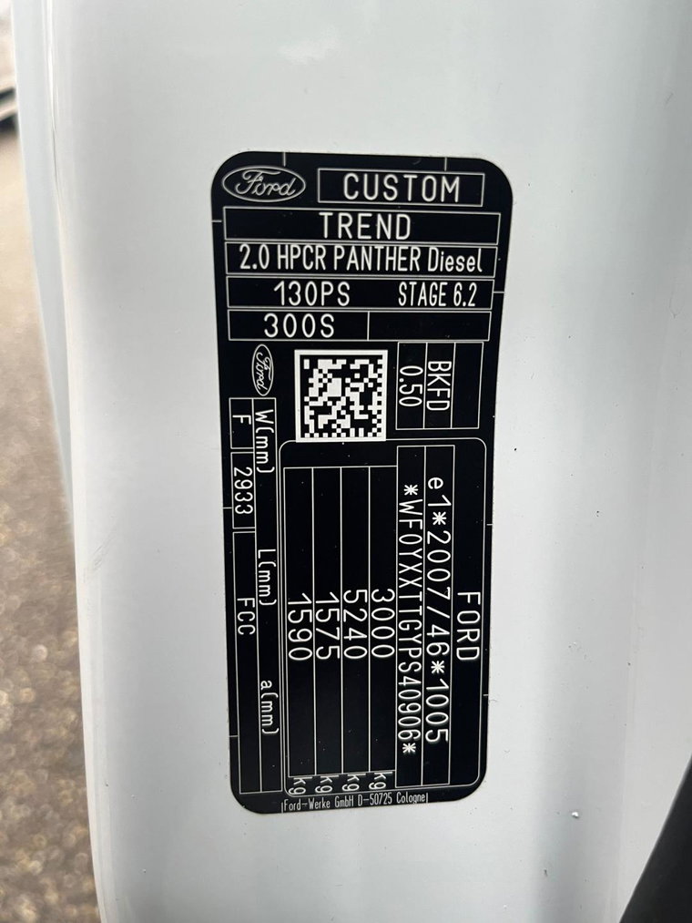 Vehicle Image 21