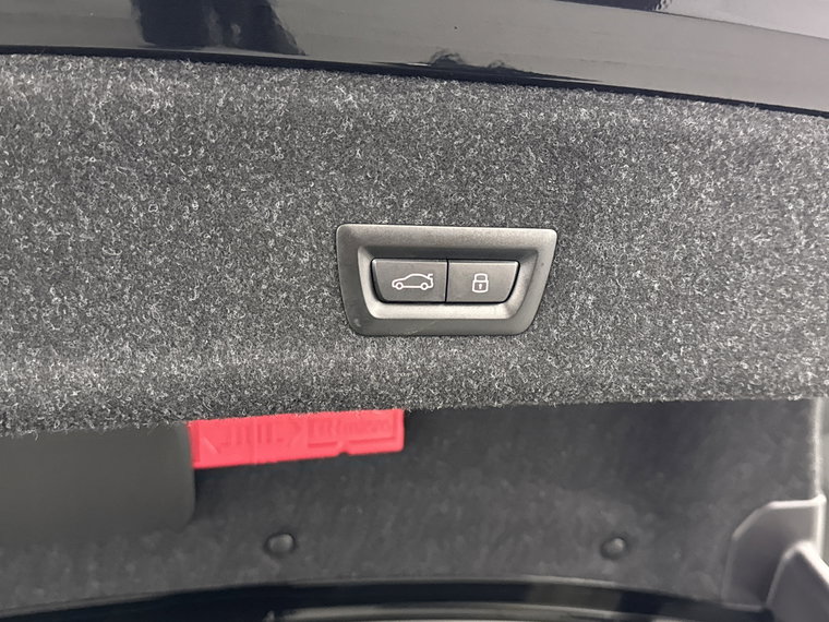 Vehicle Image 29