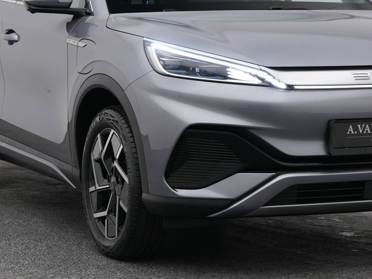 Vehicle Image 17