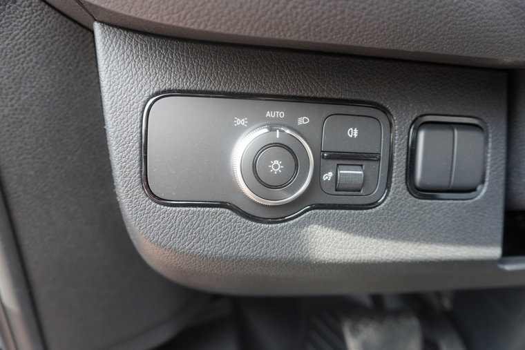 Vehicle Image 23