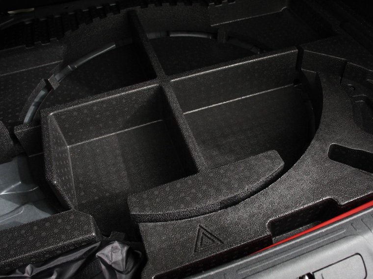 Vehicle Image 33