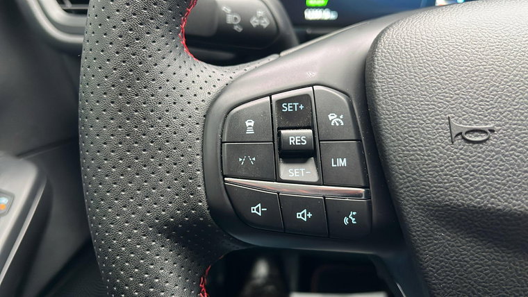 Vehicle Image 26