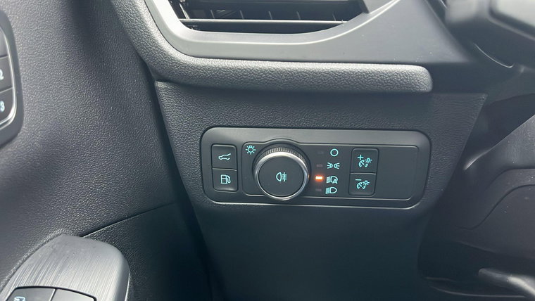 Vehicle Image 38