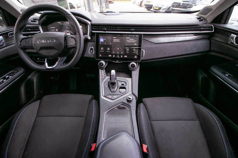 Vehicle Image 14