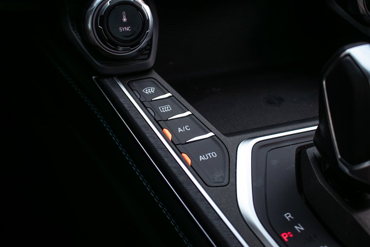 Vehicle Image 23