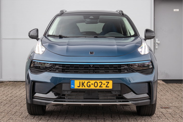 Vehicle Image 10
