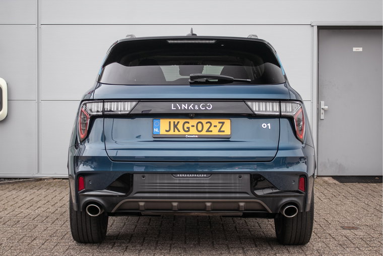 Vehicle Image 11