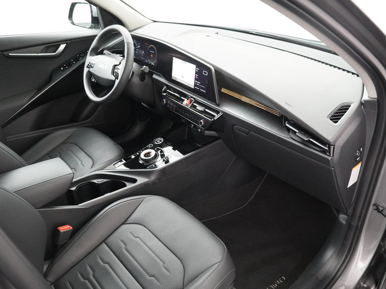 Vehicle Image 37