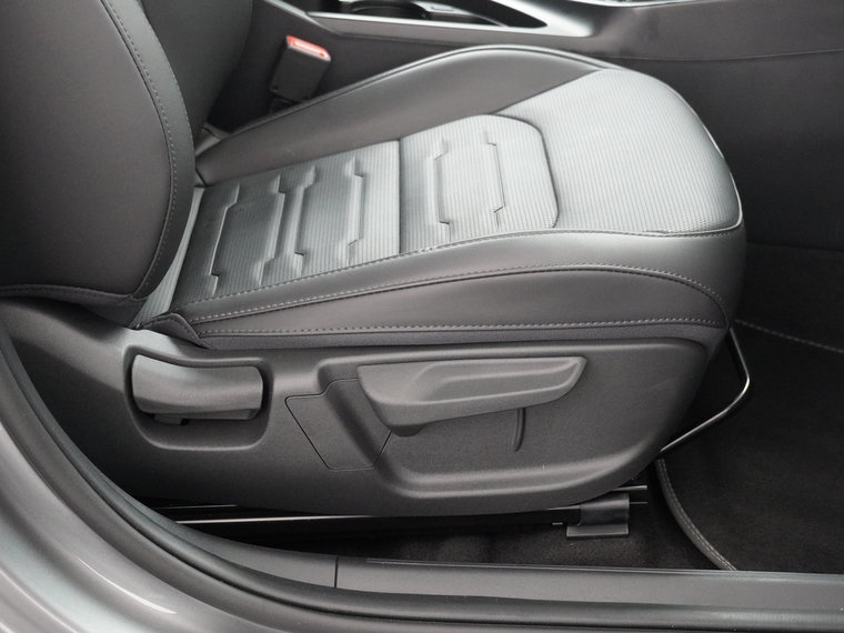 Vehicle Image 39