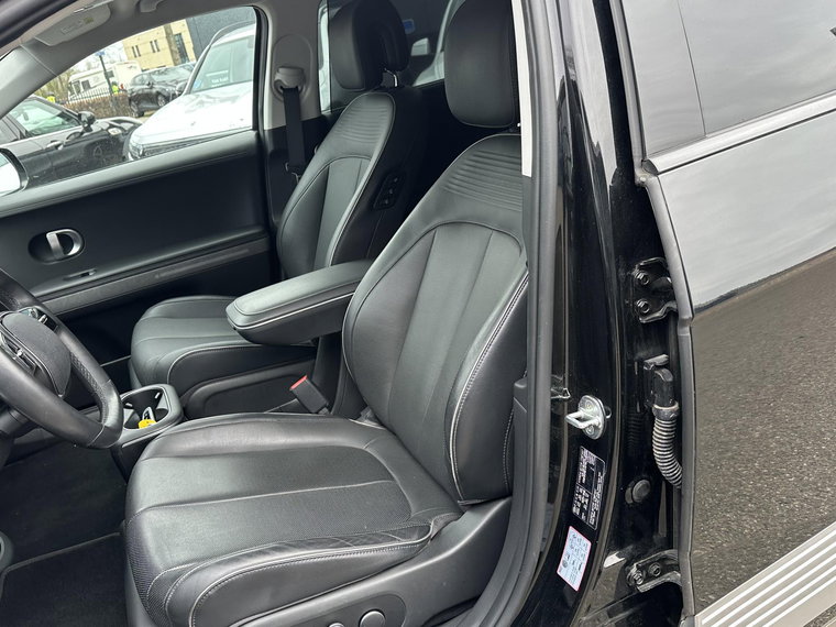 Vehicle Image 22