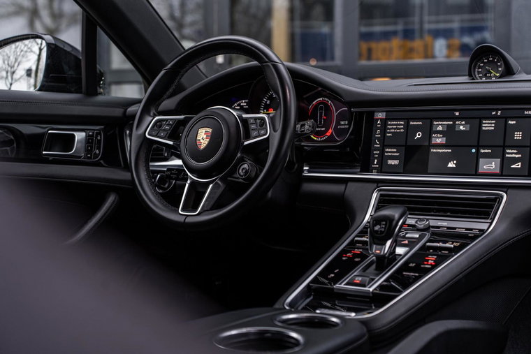 Vehicle Image 21