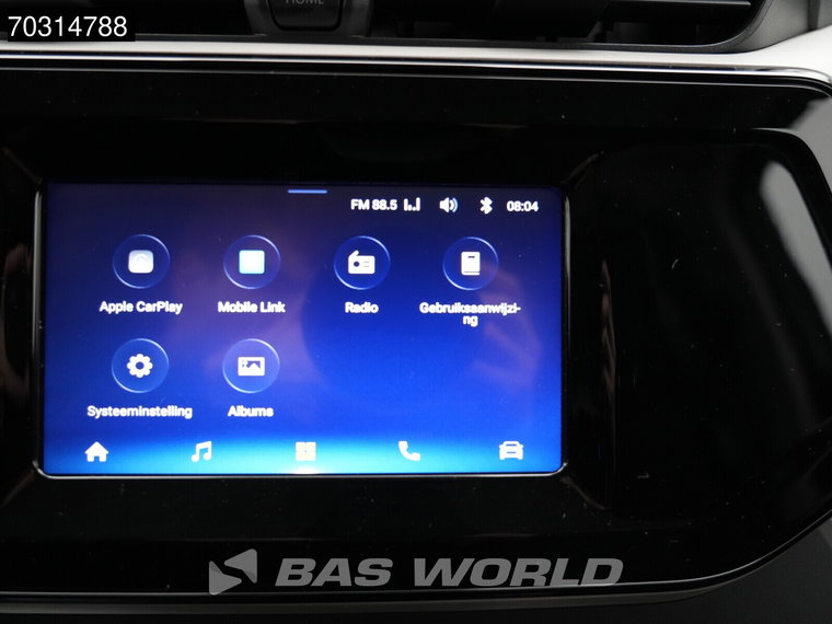 Vehicle Image 37