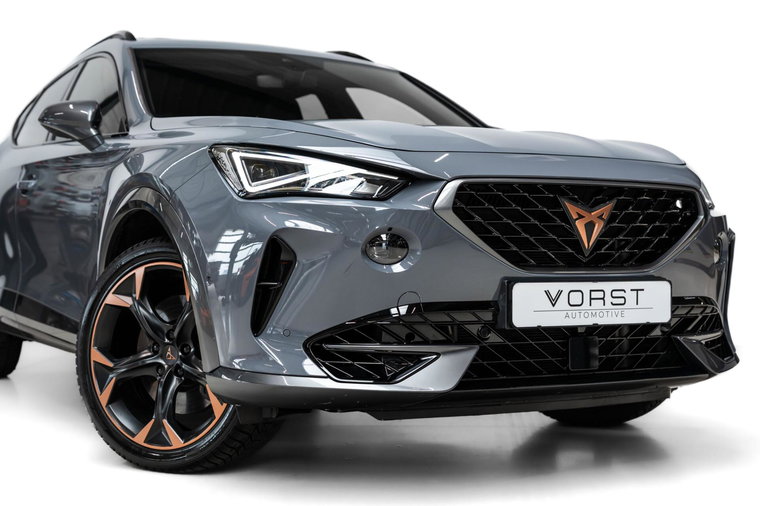 Vehicle Image 8