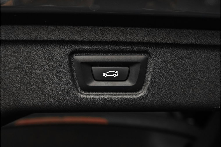 Vehicle Image 46