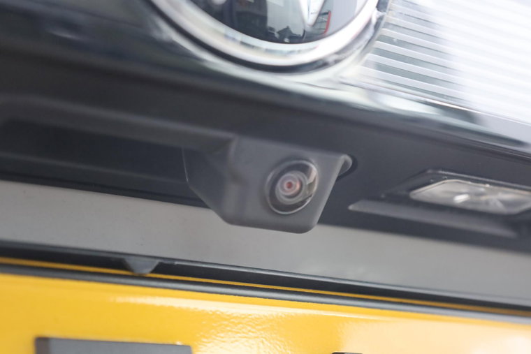 Vehicle Image 10