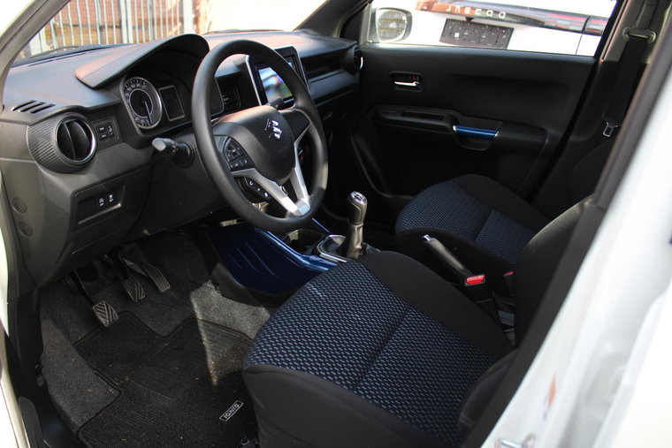 Vehicle Image 13