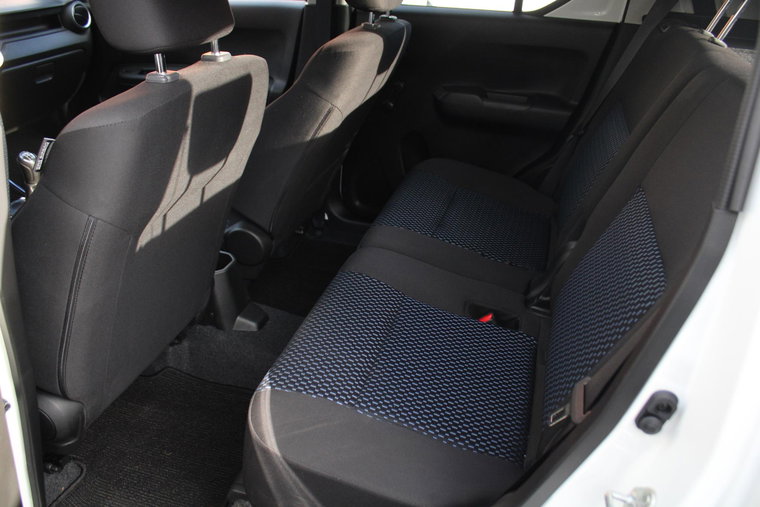 Vehicle Image 14