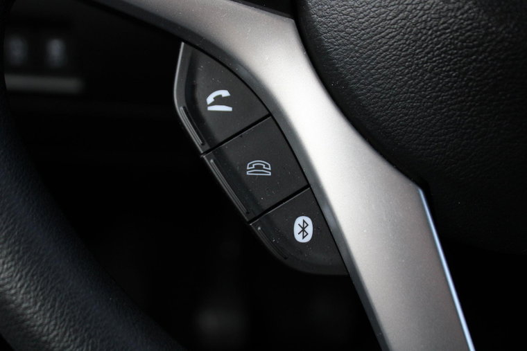 Vehicle Image 25