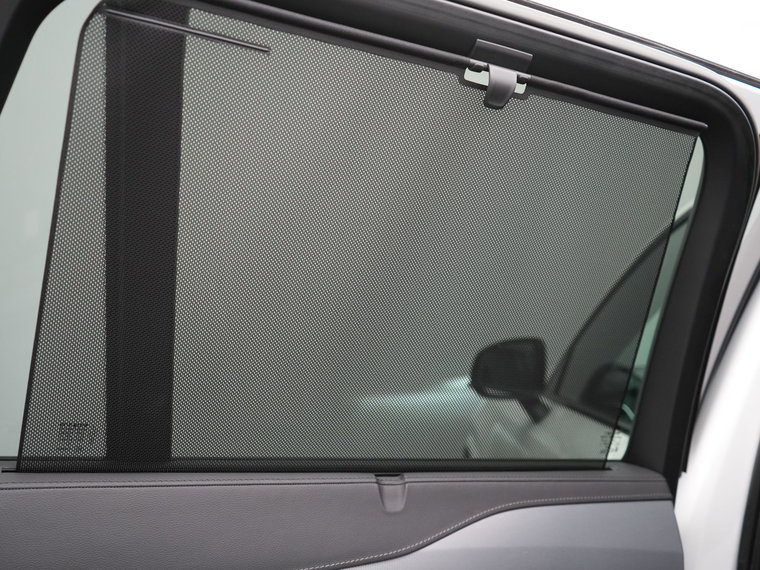 Vehicle Image 38