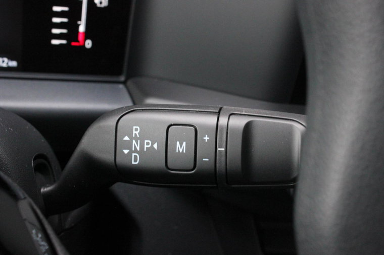Vehicle Image 25