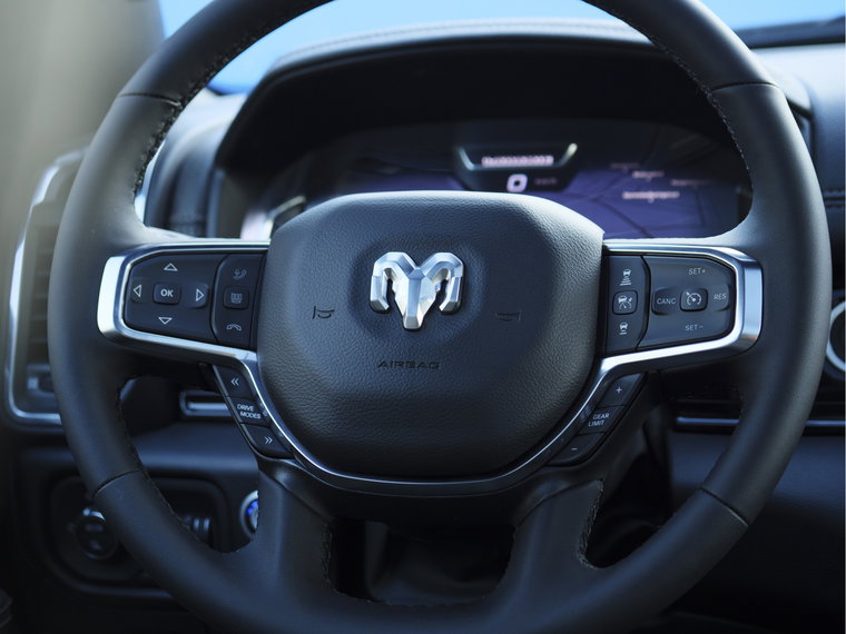 Vehicle Image 37
