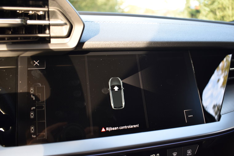 Vehicle Image 45