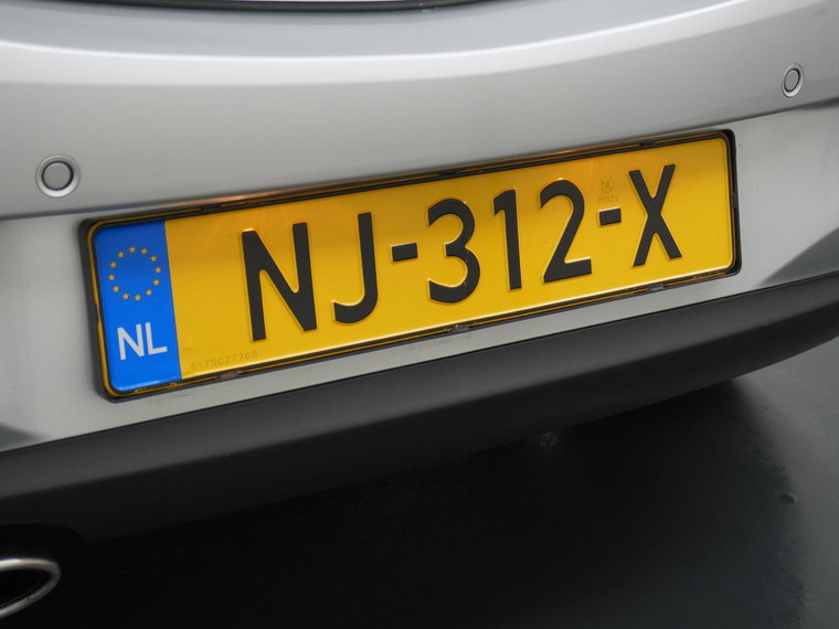Vehicle Image 33