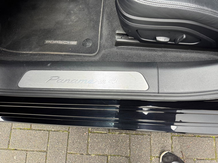 Vehicle Image 29
