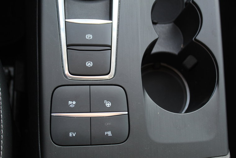 Vehicle Image 26