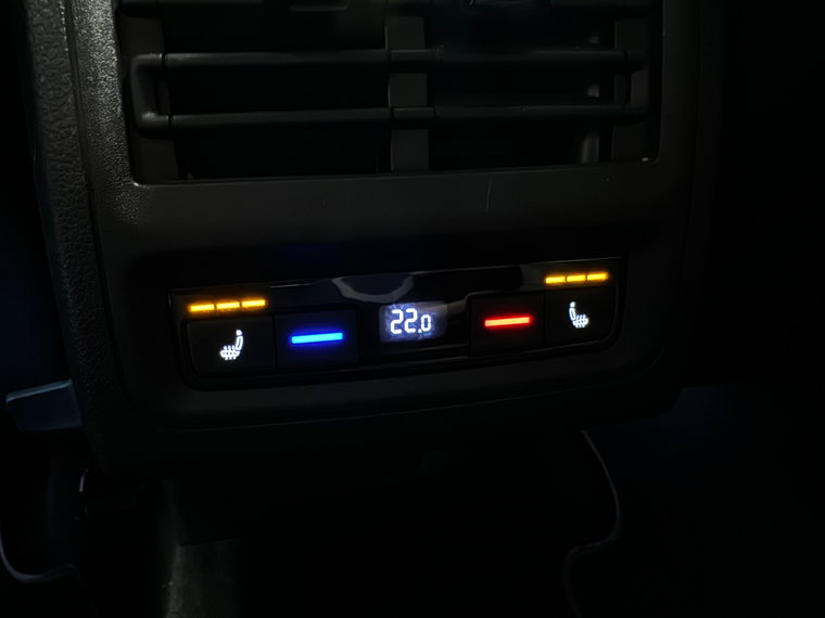 Vehicle Image 27