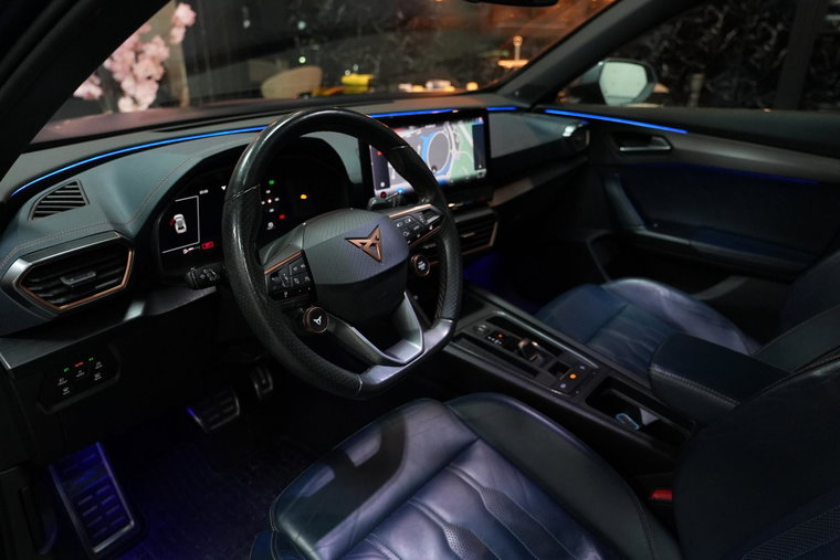 Vehicle Image 7
