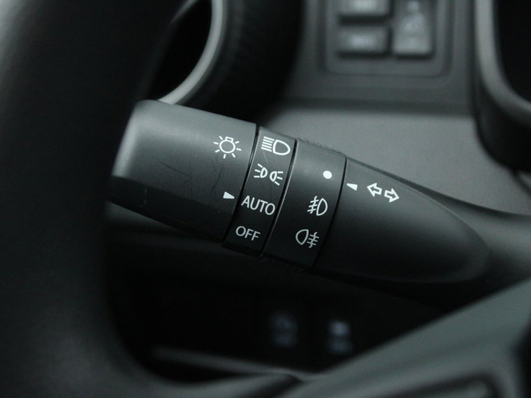Vehicle Image 28