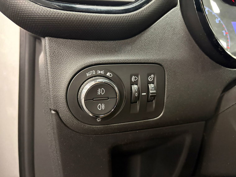Vehicle Image 24