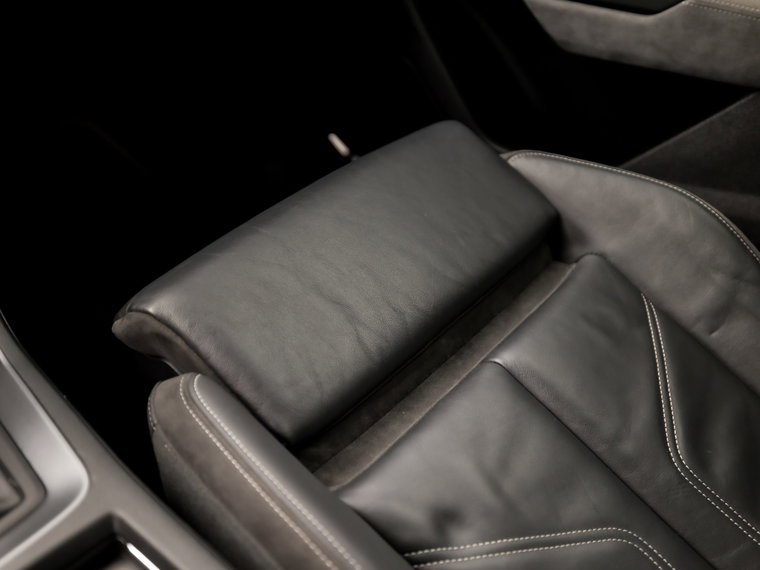 Vehicle Image 36