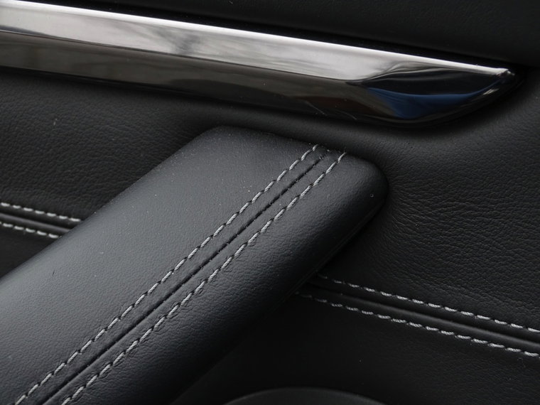 Vehicle Image 22