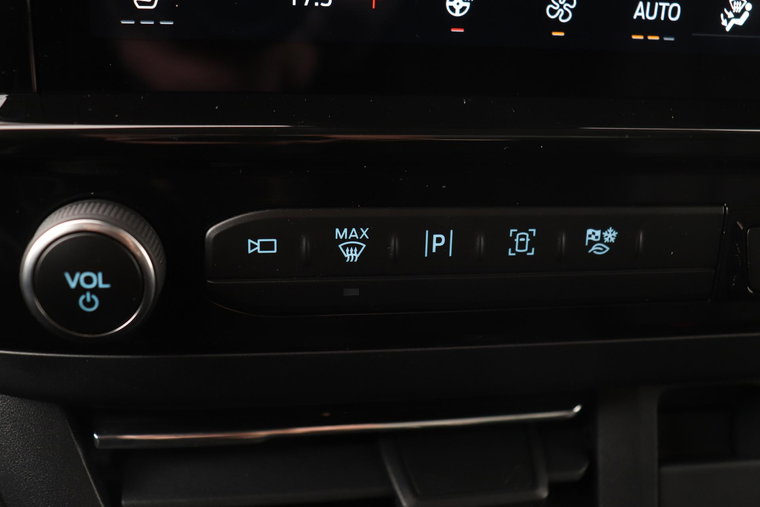 Vehicle Image 39