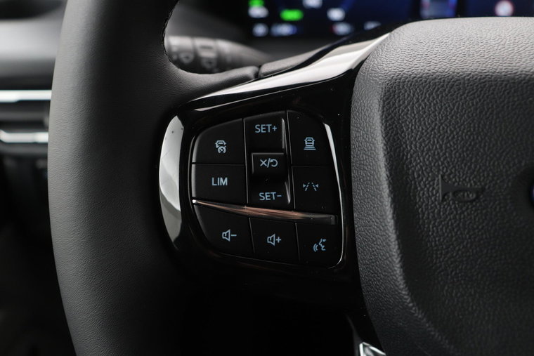 Vehicle Image 41