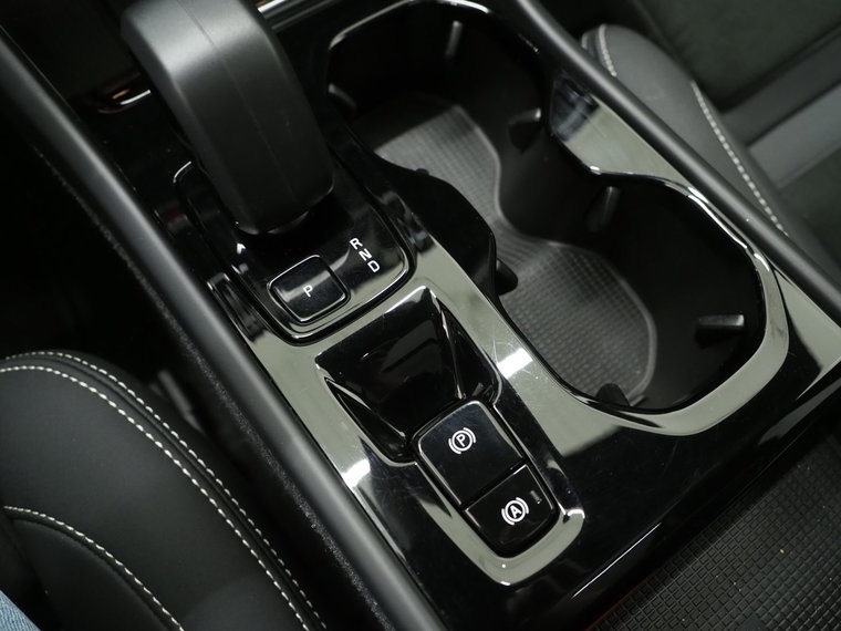Vehicle Image 38