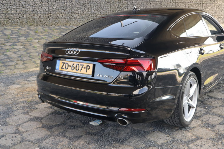 Vehicle Image 35