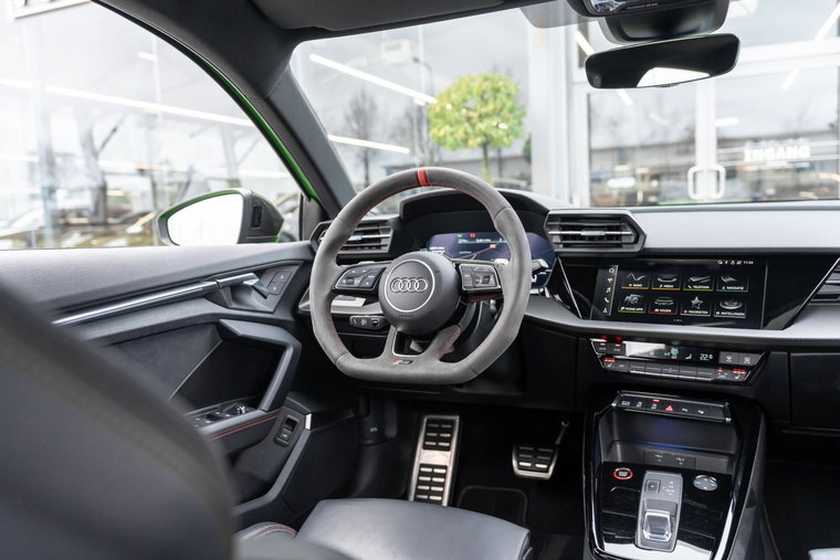 Vehicle Image 20