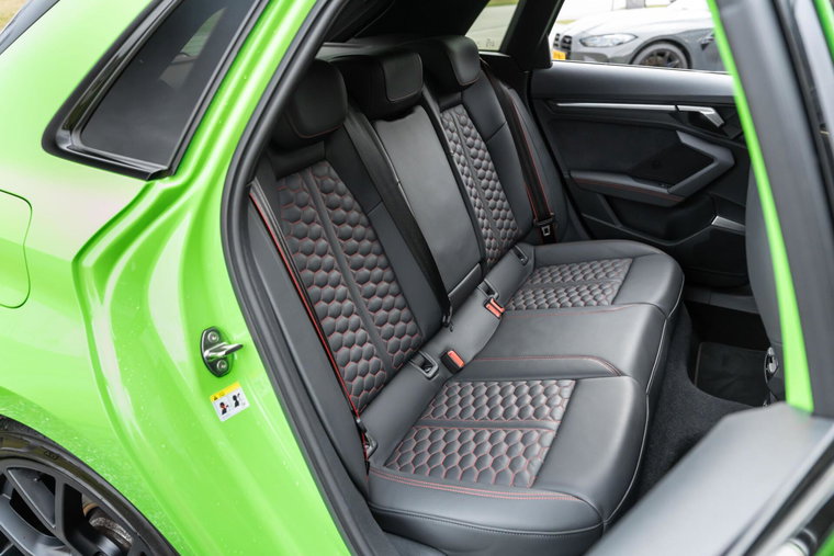 Vehicle Image 31