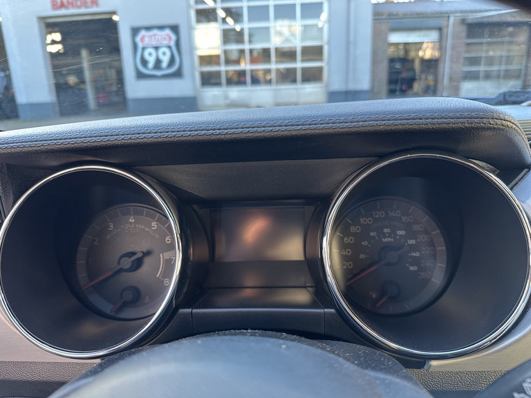 Vehicle Image 17